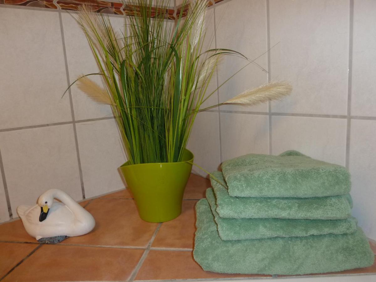 Einhausen  Apartment De Luxe 73 Qm Mit 3 Zimmer Und Terrasse מראה חיצוני תמונה