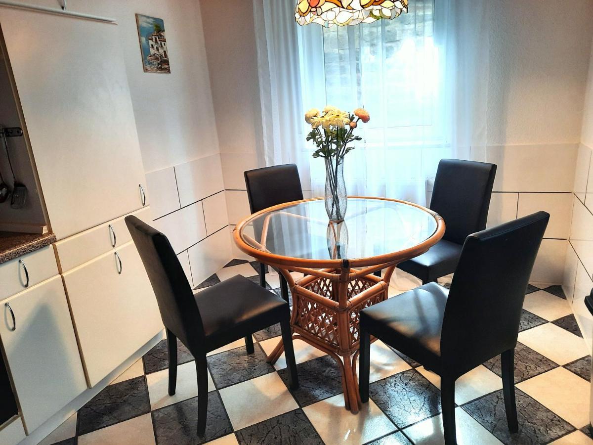 Einhausen  Apartment De Luxe 73 Qm Mit 3 Zimmer Und Terrasse מראה חיצוני תמונה